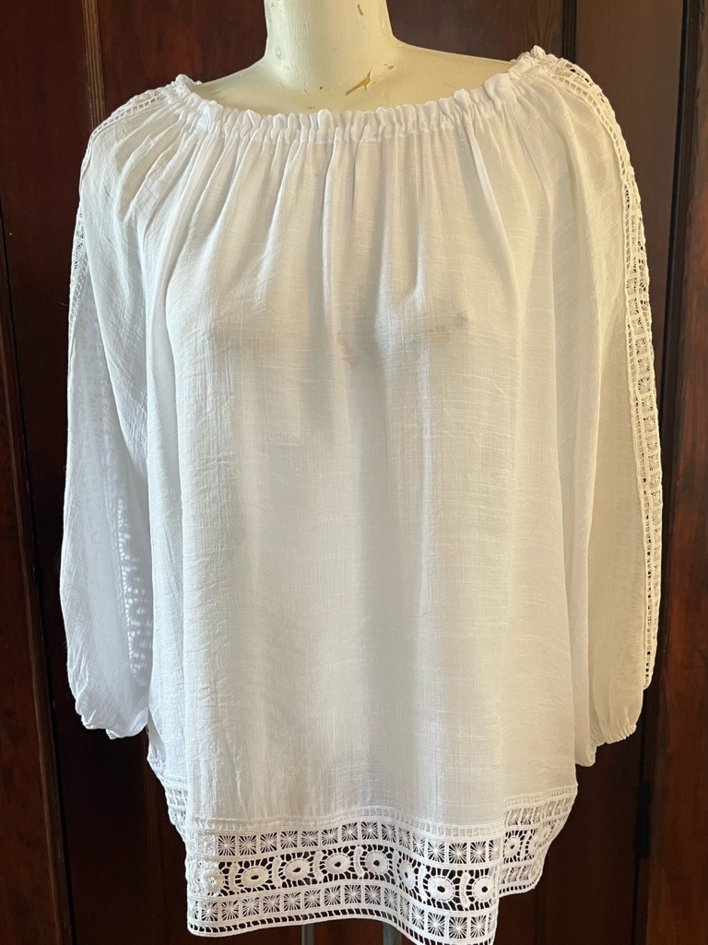 NWT - Zac & Rachel White Women’s Peasant Blouse with Crochet Trim - Size Large
